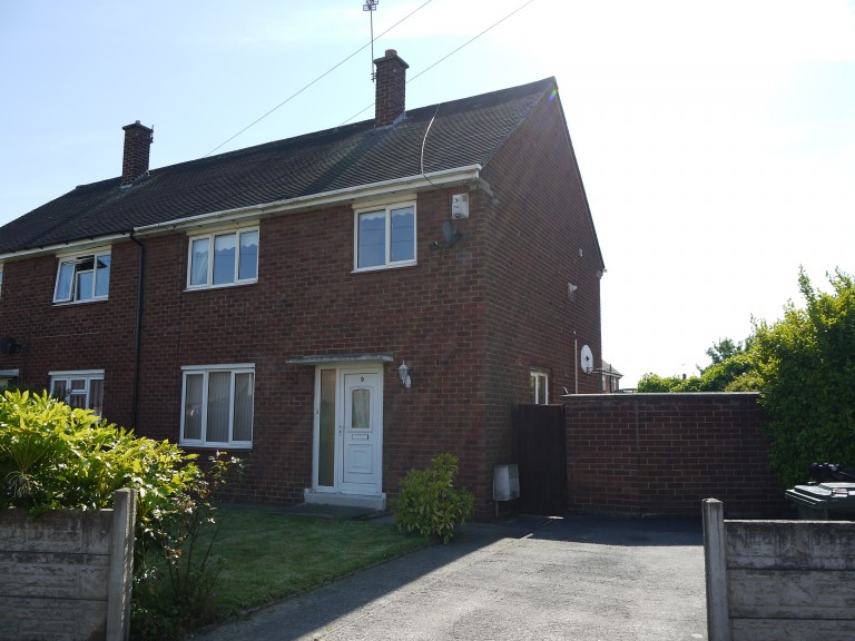 View Full Details for Bedroom Semi-Detached House, Pulford Road, Great Sutton, Ellesmere Port